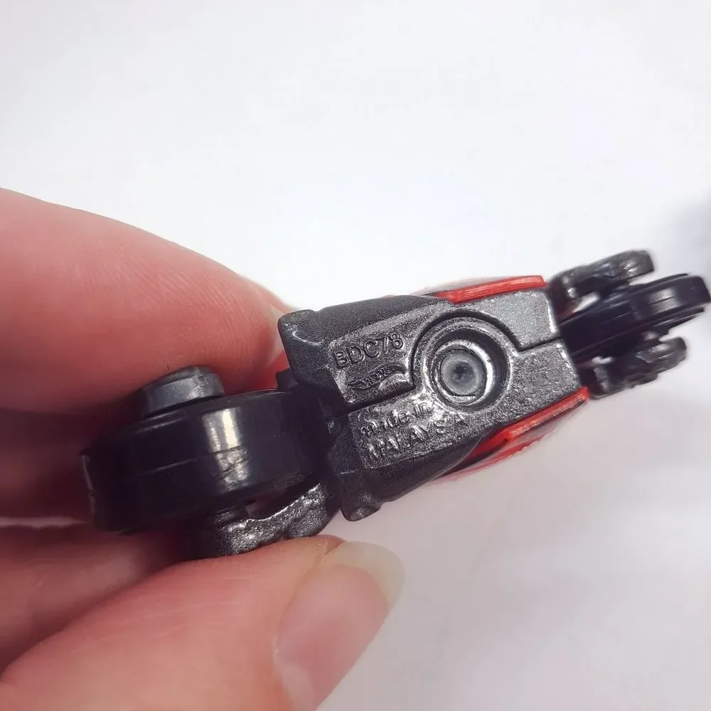 Hot Wheels Ducati 1199 Panigale Red thrill racer blast lane matchbox bmw police
